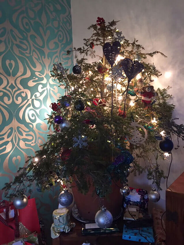 Olivia's living Christmas tree
